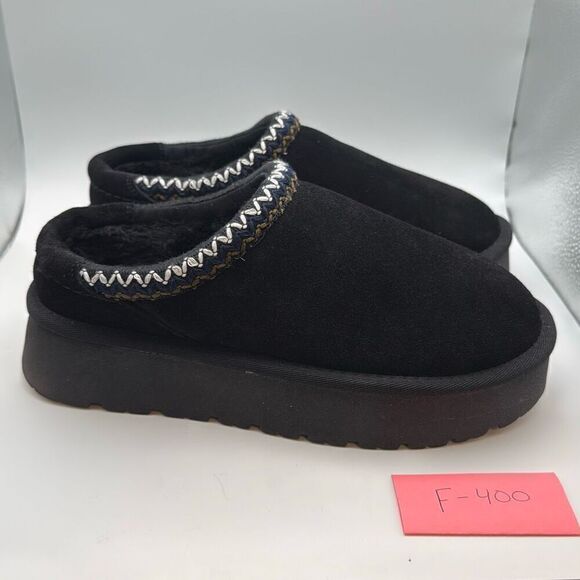 CUSHIONAIRE Kabuki Platform Boots Genuine Suede  SIZE 8.5 BLACK PREOWNED GREAT C - Picture 1 of 7